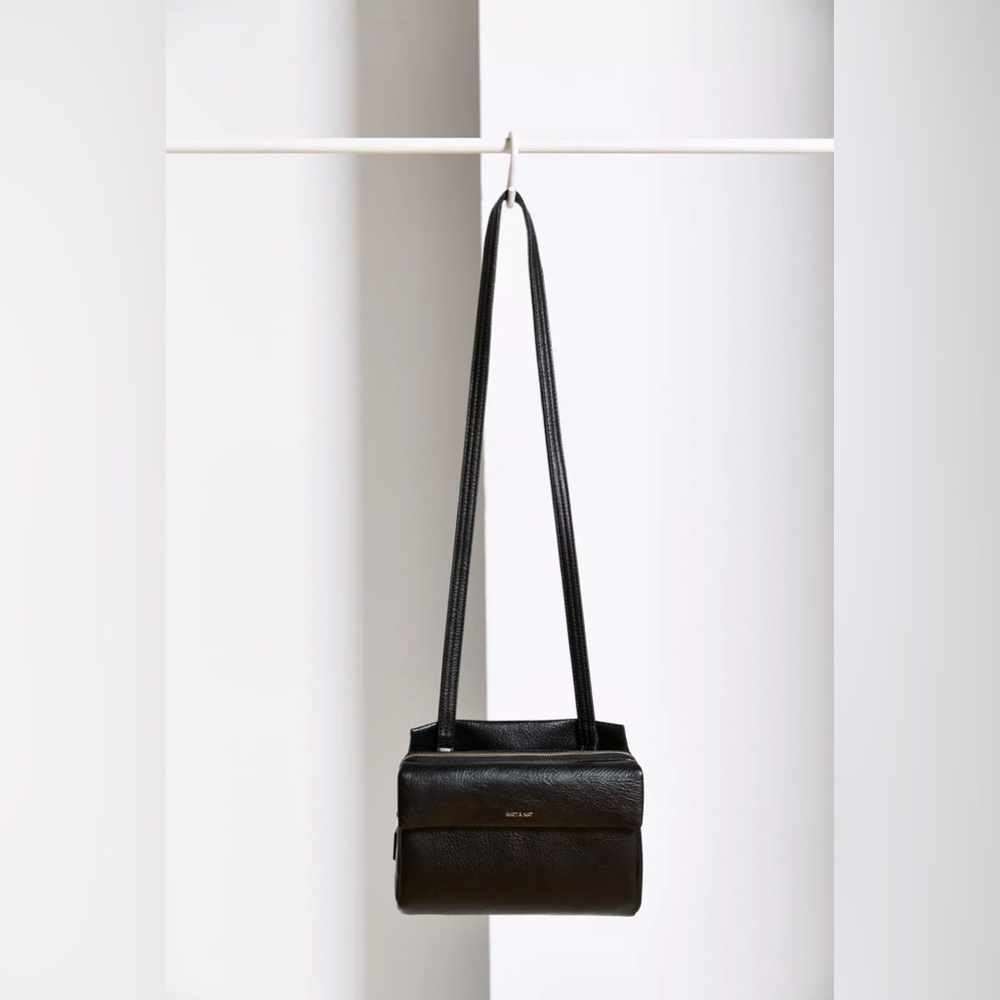 Matt & Nat Blinkin Vegan Leather Crossbody Bag | Gravel Grey
